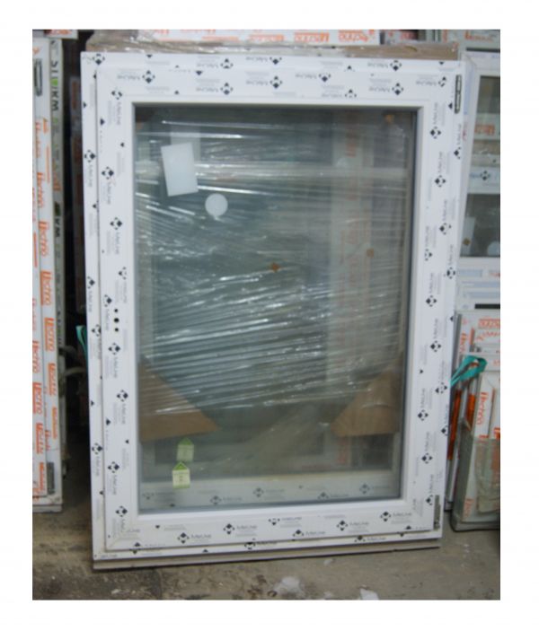 Пластиковое окно 120х90 поворотно-откидное